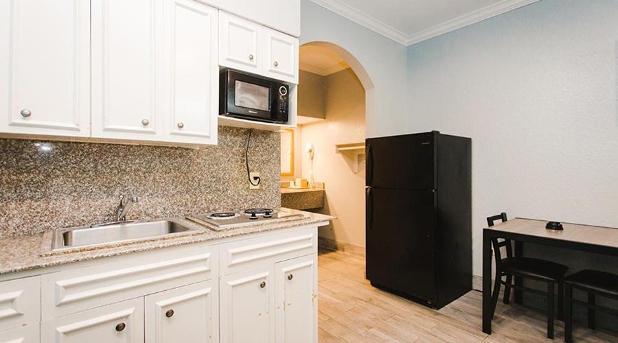 Executive Inn Bacliff Екстериор снимка